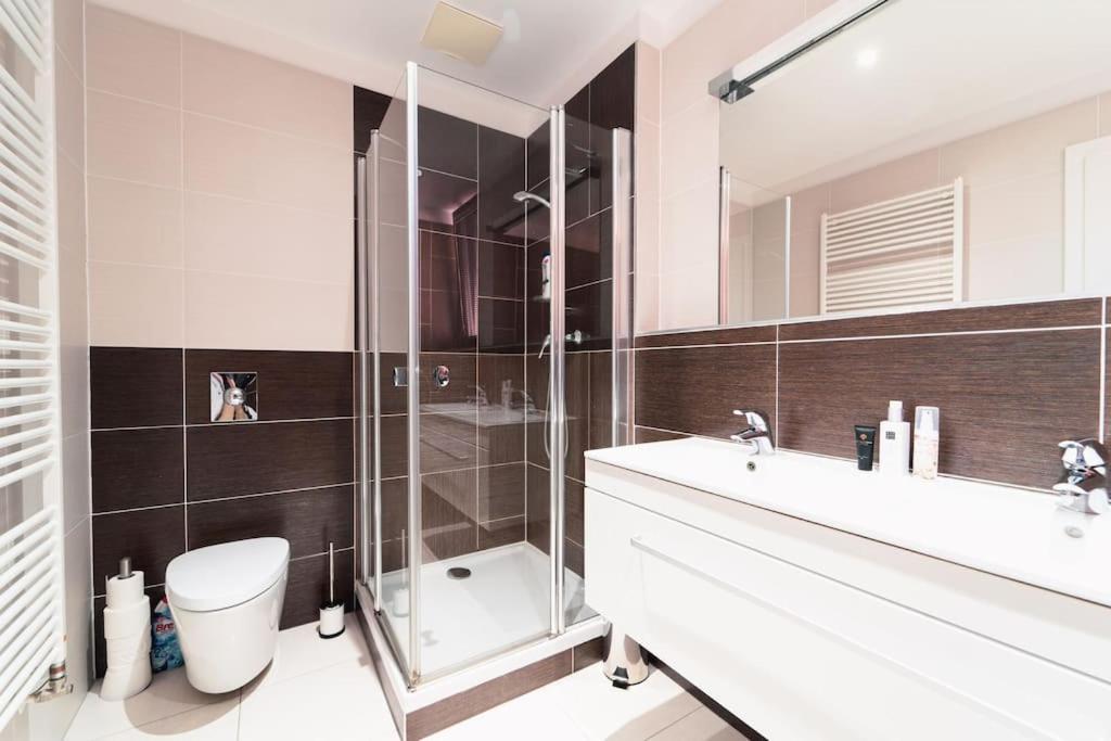 Prague Marina River View Apartment Close To City Centre Free Parking 外观 照片