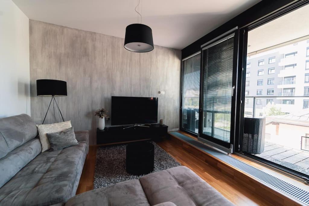 Prague Marina River View Apartment Close To City Centre Free Parking 外观 照片
