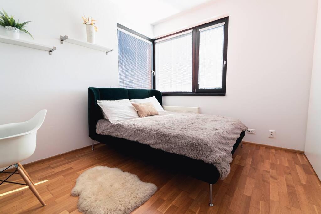 Prague Marina River View Apartment Close To City Centre Free Parking 外观 照片