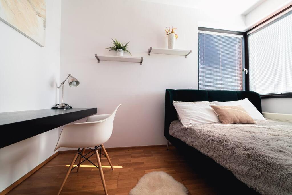 Prague Marina River View Apartment Close To City Centre Free Parking 外观 照片